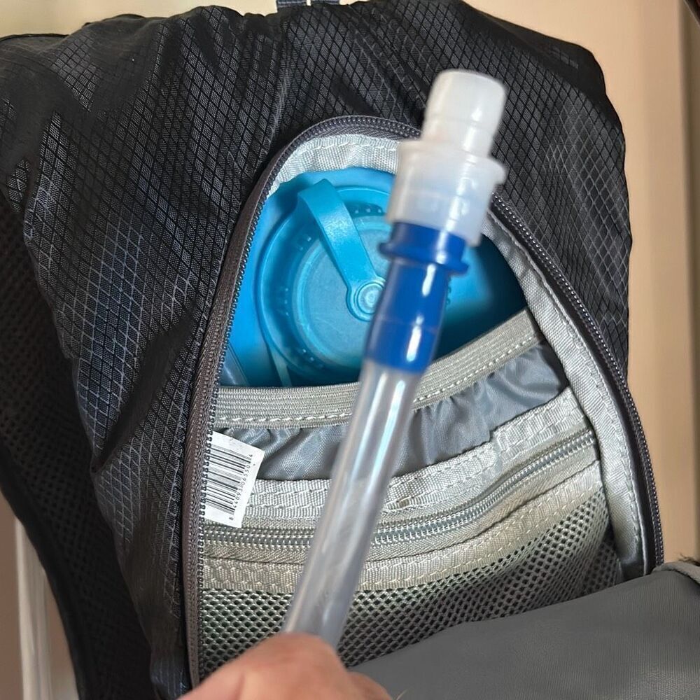 Hydration Backpack - Picture 6 of 7